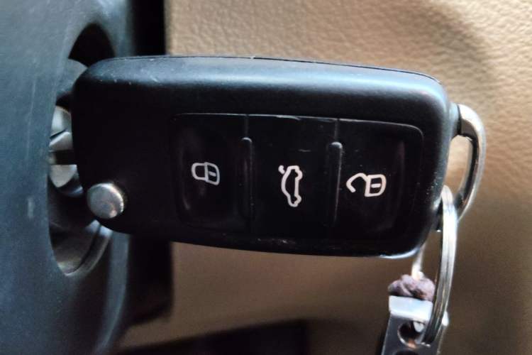 Used Volkswagen Touran 2013 1.4T DSG Comfort Edition 5-Seater Vehicle Key