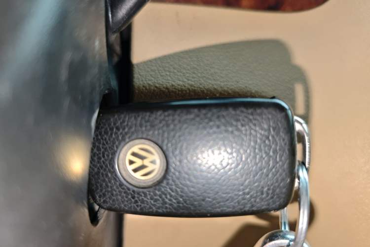 Used Volkswagen Touran 2013 1.4T Manual Comfort Edition 5-Seater Vehicle Key