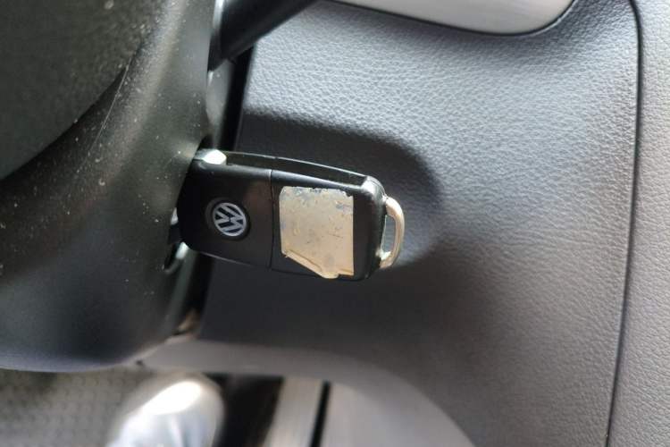 Used Volkswagen Touran 2013 1.4T DSG Comfort Edition 5-Seater Vehicle Key