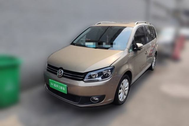 Ojetý Volkswagen Touran 2013 1.4T DSG Smart Edition 7-Seater
