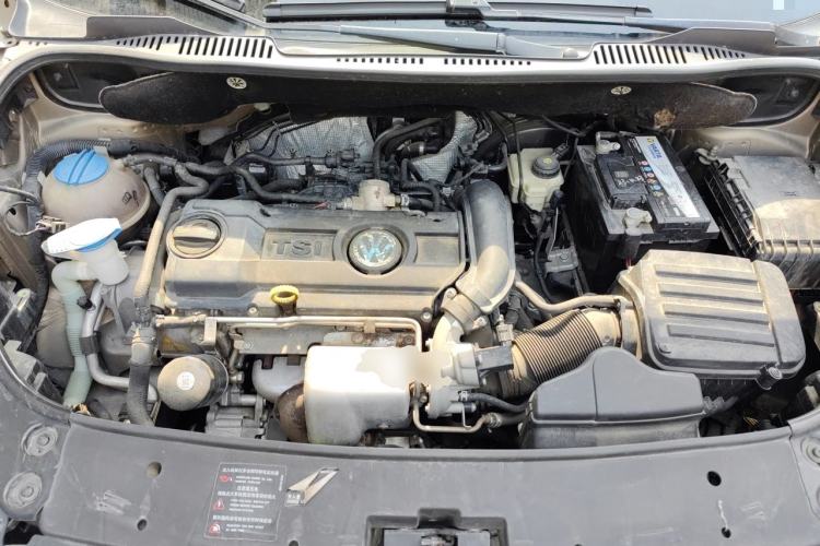 Used Volkswagen Touran 2013 1.4T DSG Smart Edition 7-Seater Engine Bay