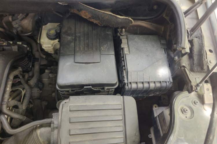 Used Volkswagen Touran 2013 1.4T DSG Comfort Edition 5-Seater Engine Bay Left