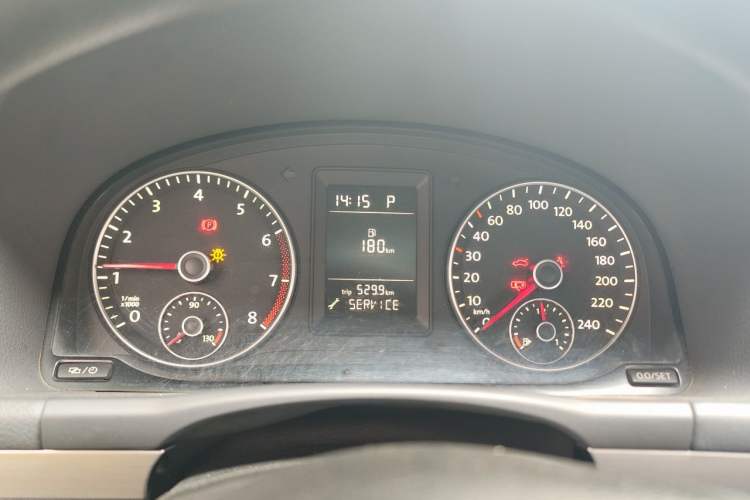 Used Volkswagen Touran 2013 1.4T DSG Comfort Edition 5-Seater Instrument Cluster