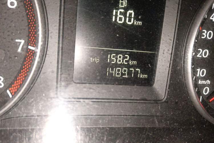 Used Volkswagen Touran 2013 1.4T Manual Comfort Edition 5-Seater Odometer Close Up