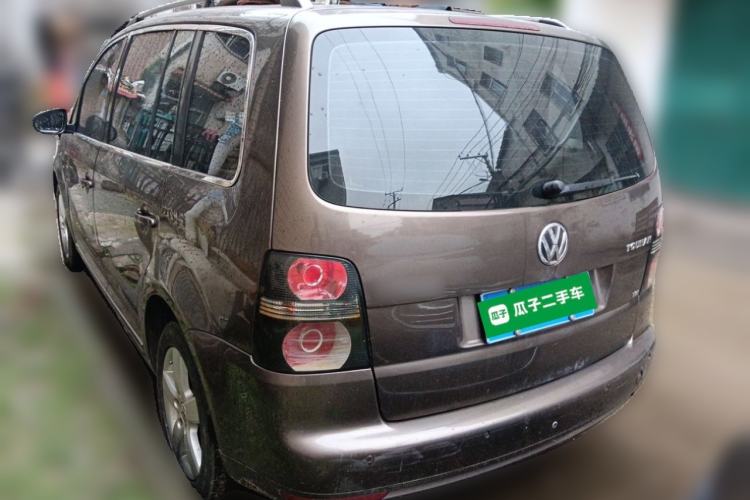Used Volkswagen Touran 2013 1.4T Manual Comfort Edition 5-Seater Rear Left 45 Deg