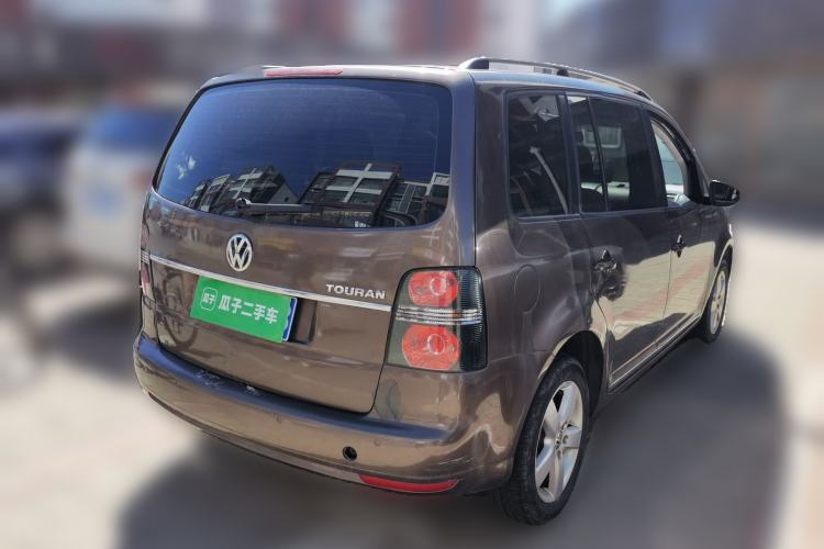 Used Volkswagen Touran 2013 1.4T Manual Fashion Edition 5 Seats Rear Right 45 Deg