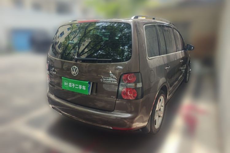 Used Volkswagen Touran 2013 1.4T DSG Comfort Edition 5-Seater Rear Right 45 Deg