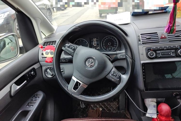 Used Volkswagen Touran 2013 1.4T DSG Smart Edition 7-Seater Steering Wheel