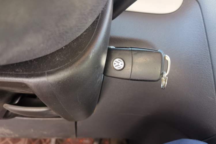Used Volkswagen Touran 2013 1.4T Manual Fashion Edition 5 Seats Vehicle Key