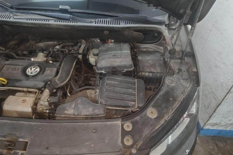 Used Volkswagen Touran 2013 1.4T DSG Comfort Edition 5-Seater Engine Bay Left