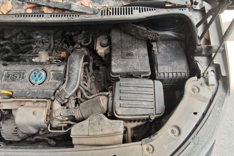 Used Volkswagen Touran 2013 1.4T DSG Smart Edition 5-seater Engine Bay Left
