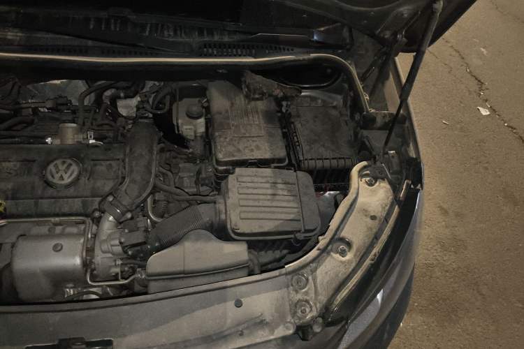 Used Volkswagen Touran 2013 1.4T DSG Comfort Edition 5-Seater Engine Bay Left