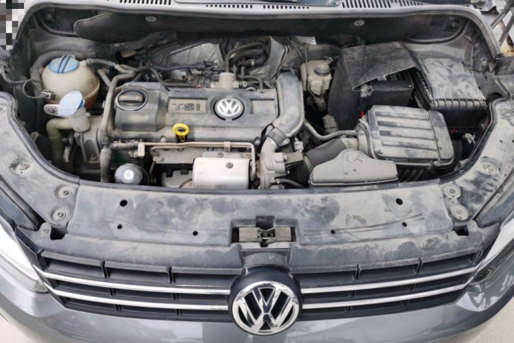 Used Volkswagen Touran 2013 1.4T Manual Fashion Edition 5 Seats Engine Bay