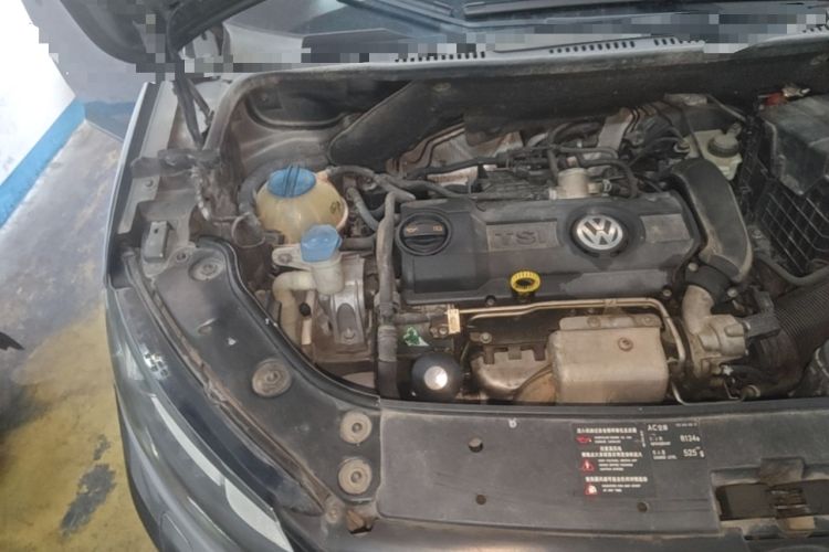 Used Volkswagen Touran 2013 1.4T DSG Comfort Edition 5-Seater Engine Bay Right