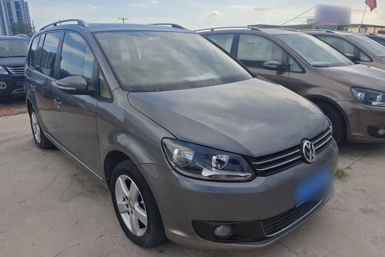 Used Volkswagen Touran 2013 1.4T DSG Comfort Edition 5-Seater Exterior 2