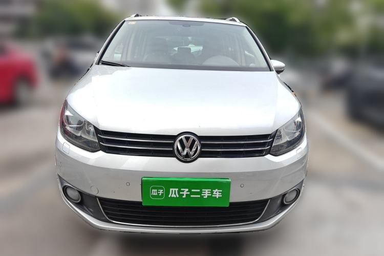 Used Volkswagen Touran 2013 1.4T DSG Crystal Edition 5-Seater Front