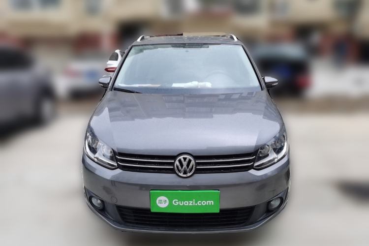 Used Volkswagen Touran 2013 1.4T Manual Fashion Edition 5 Seats Front