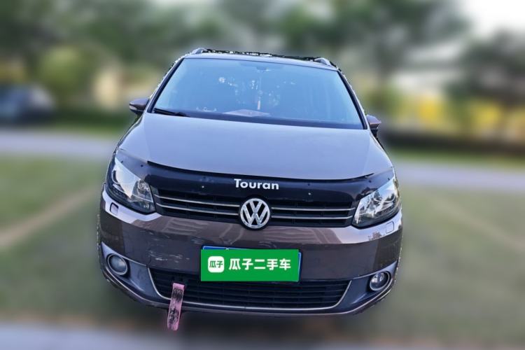 Used Volkswagen Touran 2013 1.4T DSG Crystal Edition 5-Seater Front