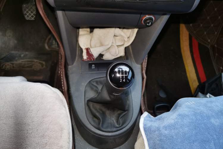 Used Volkswagen Touran 2013 1.4T Manual Fashion Edition 5 Seats Gear Lever