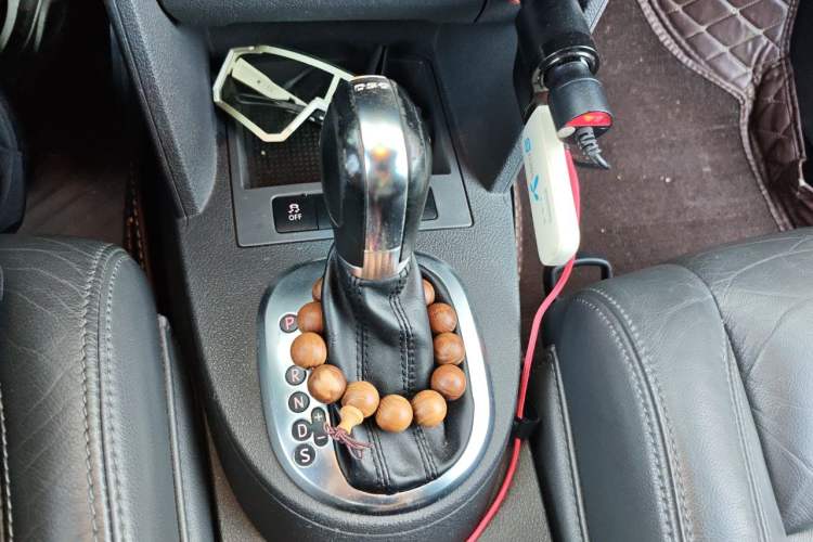 Used Volkswagen Touran 2013 1.4T DSG Crystal Edition 5-Seater Gear Lever