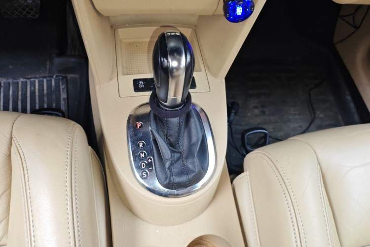 Used Volkswagen Touran 2013 1.4T DSG Comfort Edition 5-Seater Gear Lever