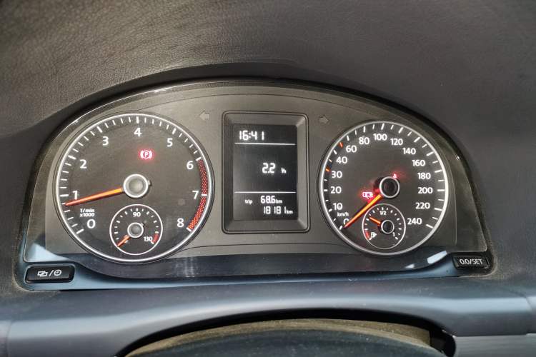 Used Volkswagen Touran 2013 1.4T Manual Fashion Edition 5 Seats Instrument Cluster