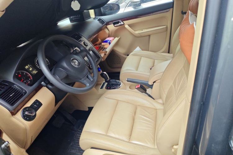 Used Volkswagen Touran 2013 1.4T DSG Comfort Edition 5-Seater Left Front Seat