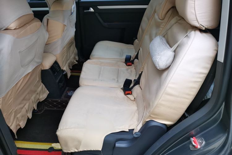 Used Volkswagen Touran 2013 1.4T Manual Fashion Edition 5 Seats Left Rear Seat