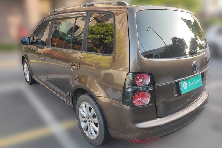 Used Volkswagen Touran 2013 1.4T DSG Smart Edition 5-seater Rear Left 45 Deg