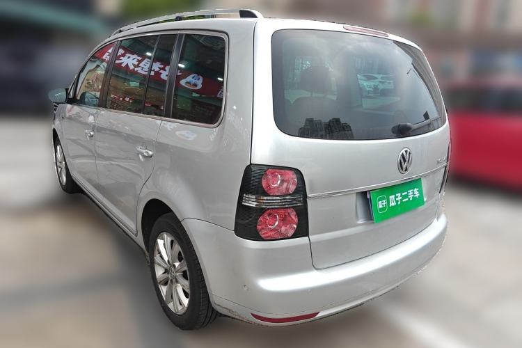 Used Volkswagen Touran 2013 1.4T DSG Crystal Edition 5-Seater Rear Left 45 Deg