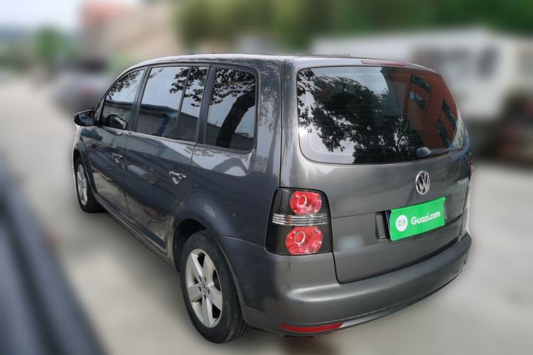 Used Volkswagen Touran 2013 1.4T Manual Fashion Edition 5 Seats Rear Left 45 Deg