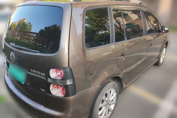 Used Volkswagen Touran 2013 1.4T DSG Smart Edition 5-seater Rear Right 45 Deg