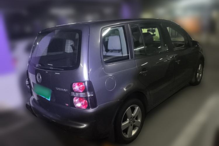 Used Volkswagen Touran 2013 1.4T Manual Fashion Edition 5 Seats Rear Right 45 Deg