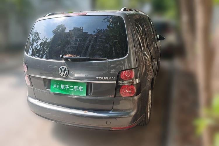 Used Volkswagen Touran 2013 1.4T DSG Smart Edition 5-seater Rear Right 45 Deg