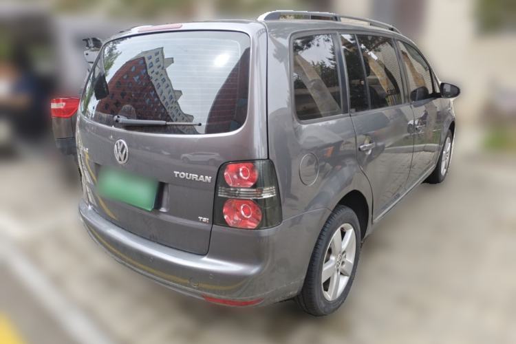 Used Volkswagen Touran 2013 1.4T DSG Comfort Edition 5-Seater Rear Right 45 Deg