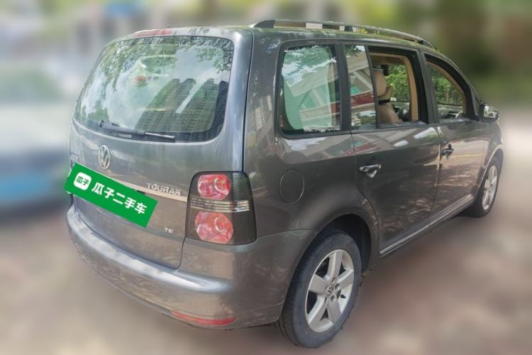 Used Volkswagen Touran 2013 1.4T DSG Comfort Edition 5-Seater Rear Right 45 Deg