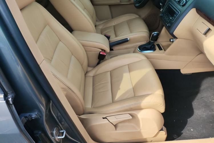 Used Volkswagen Touran 2013 1.4T DSG Comfort Edition 5-Seater Right Front Seat