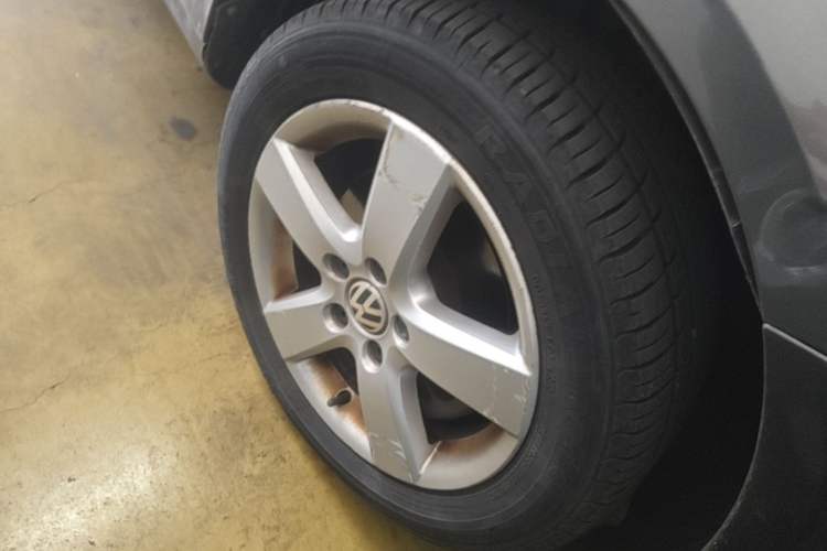 Used Volkswagen Touran 2013 1.4T DSG Comfort Edition 5-Seater Right Front Wheel Hub