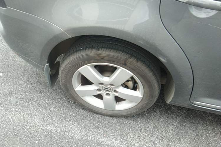 Used Volkswagen Touran 2013 1.4T DSG Comfort Edition 5-Seater Right Rear Wheel Hub