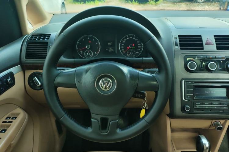 Used Volkswagen Touran 2013 1.4T DSG Comfort Edition 5-Seater Steering Wheel