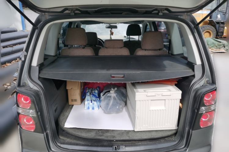 Used Volkswagen Touran 2013 1.4T Manual Fashion Edition 5 Seats Trunk