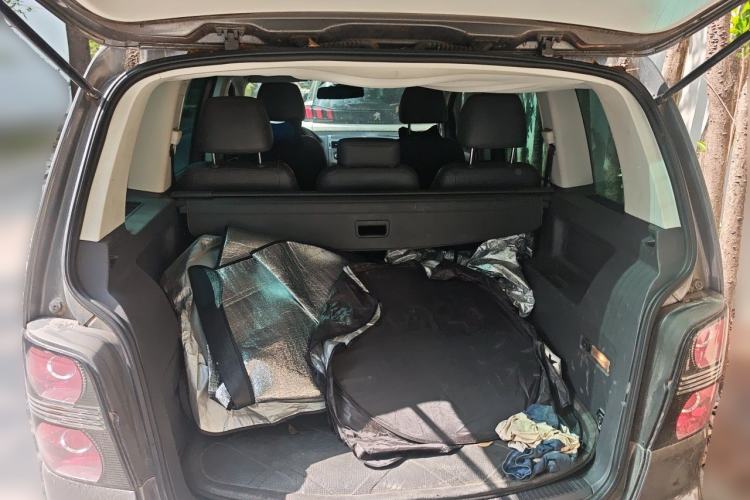 Used Volkswagen Touran 2013 1.4T DSG Smart Edition 5-seater Trunk