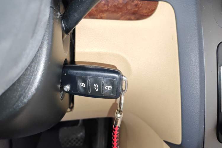 Used Volkswagen Touran 2013 1.4T DSG Comfort Edition 5-Seater Vehicle Key
