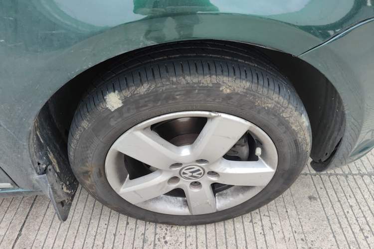 Used Volkswagen Touran 2013 1.4T DSG Comfort Edition 5-Seater Right Front Wheel Hub
