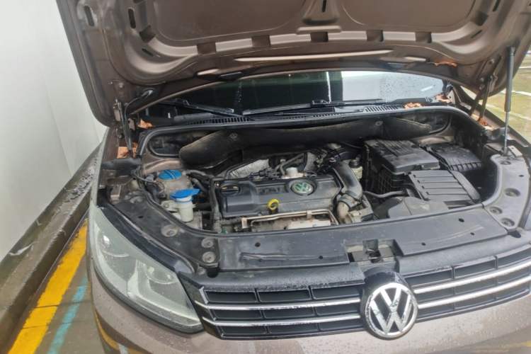 Used Volkswagen Touran 2013 1.4T DSG Comfort Edition 5-Seater Engine Bay Right