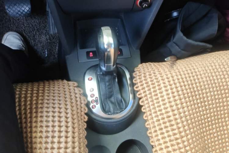 Used Volkswagen Touran 2013 1.4T DSG Comfort Edition 5-Seater Gear Lever