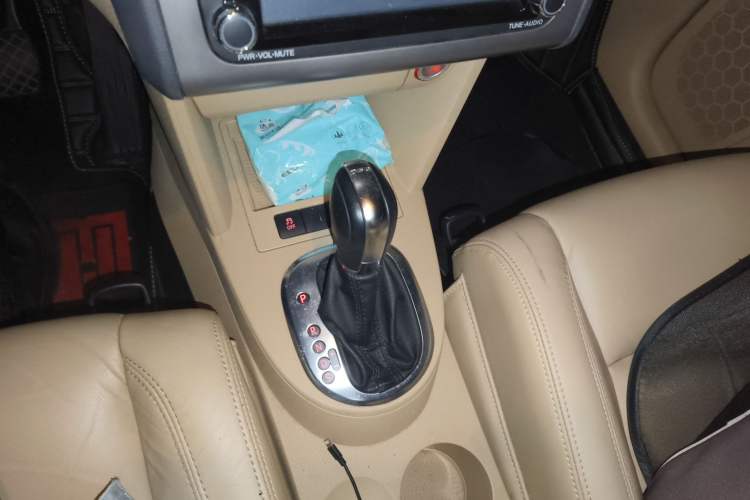 Used Volkswagen Touran 2013 1.4T DSG Comfort Edition 5-Seater Gear Lever