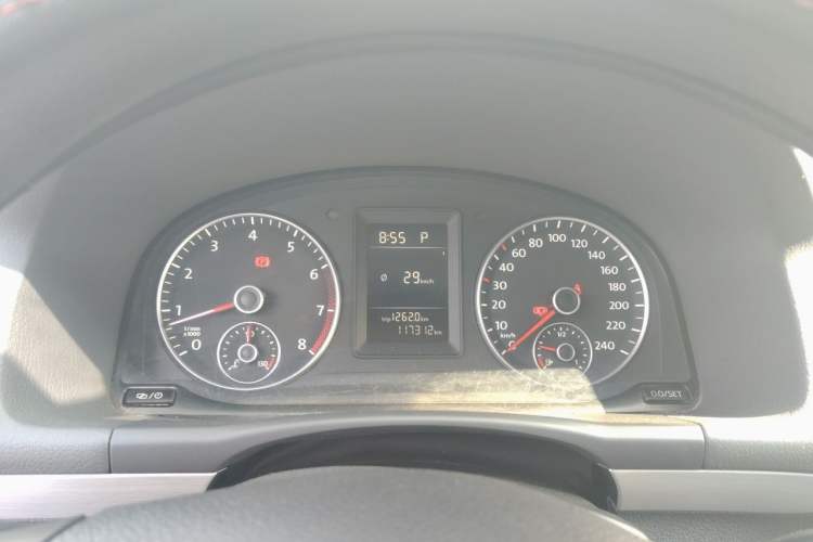 Used Volkswagen Touran 2013 1.4T DSG Comfort Edition 5-Seater Instrument Cluster
