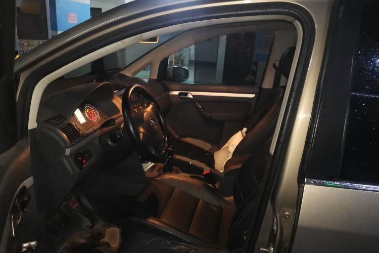 Used Volkswagen Touran 2013 1.4T Manual Fashion Edition 5 Seats Left Front Seat
