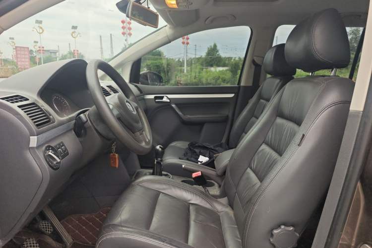 Used Volkswagen Touran 2013 1.4T Manual Comfort Edition 5-Seater Left Front Seat